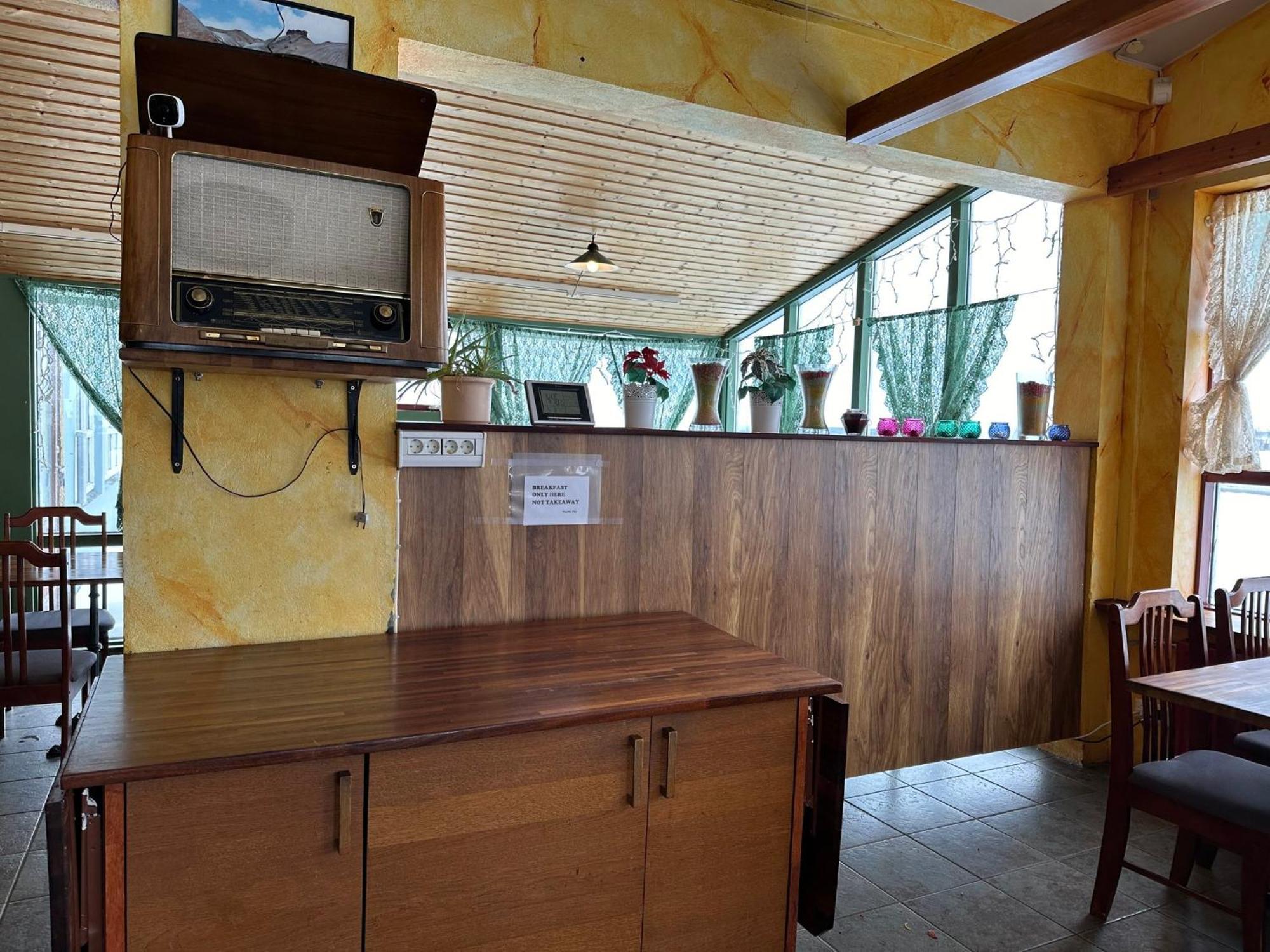 Hotel Kanslarinn Hella Luaran gambar